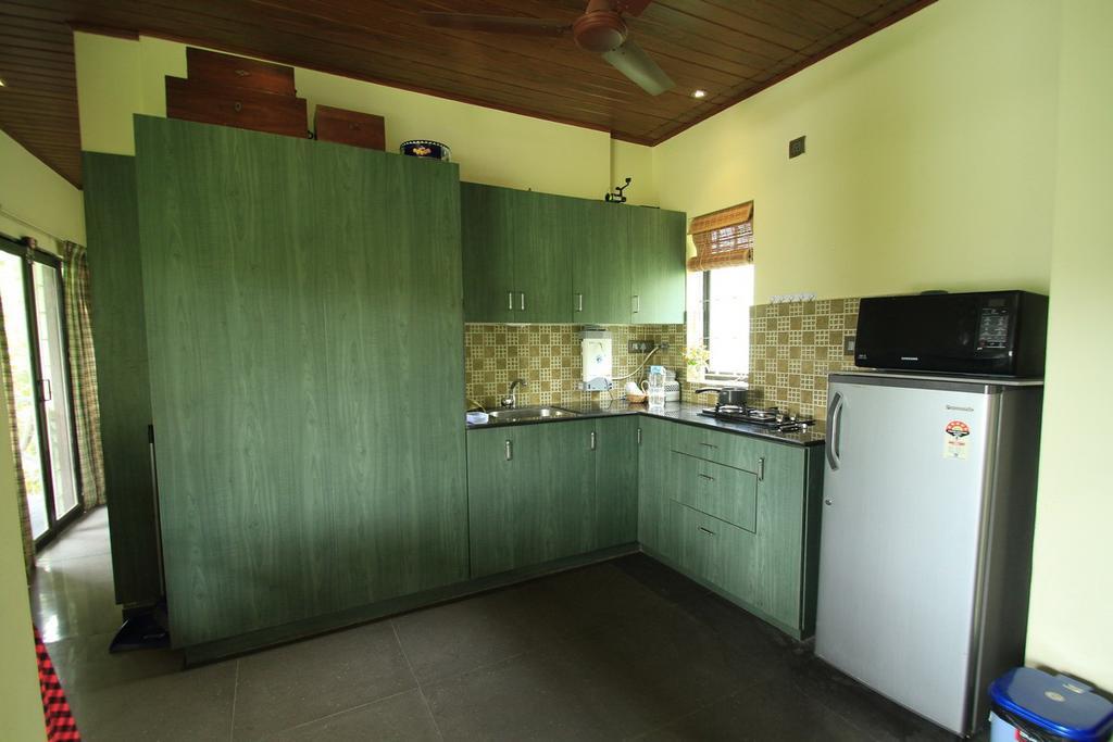 Bed and Breakfast Pearl Spot à Nedumbassery Extérieur photo